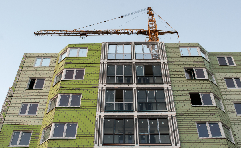 Building with Cranes