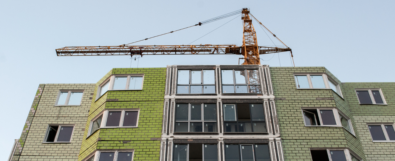 Building with Cranes